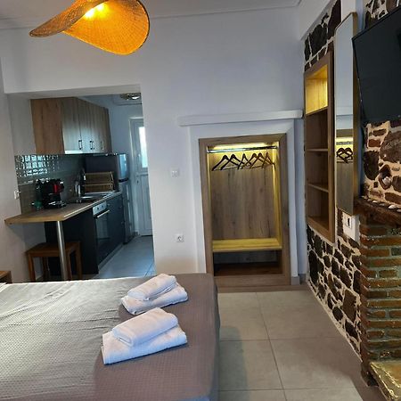 Limani Kapis Eleni B&B מראה חיצוני תמונה