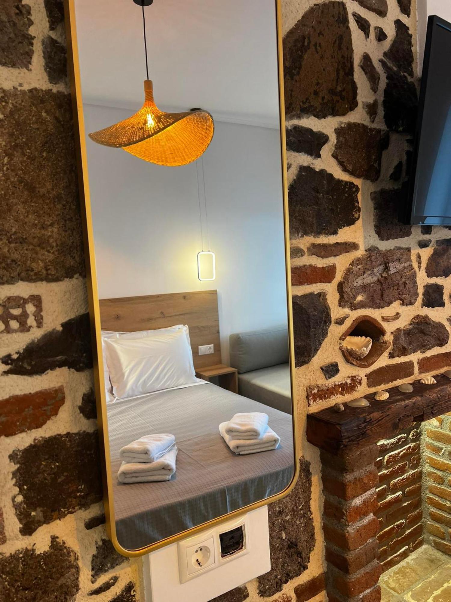 Limani Kapis Eleni B&B מראה חיצוני תמונה