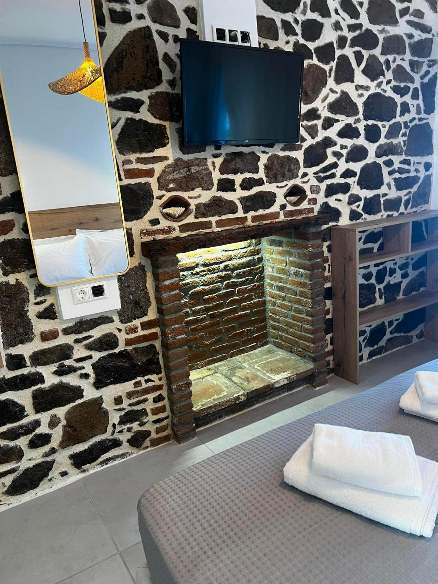 Limani Kapis Eleni B&B מראה חיצוני תמונה