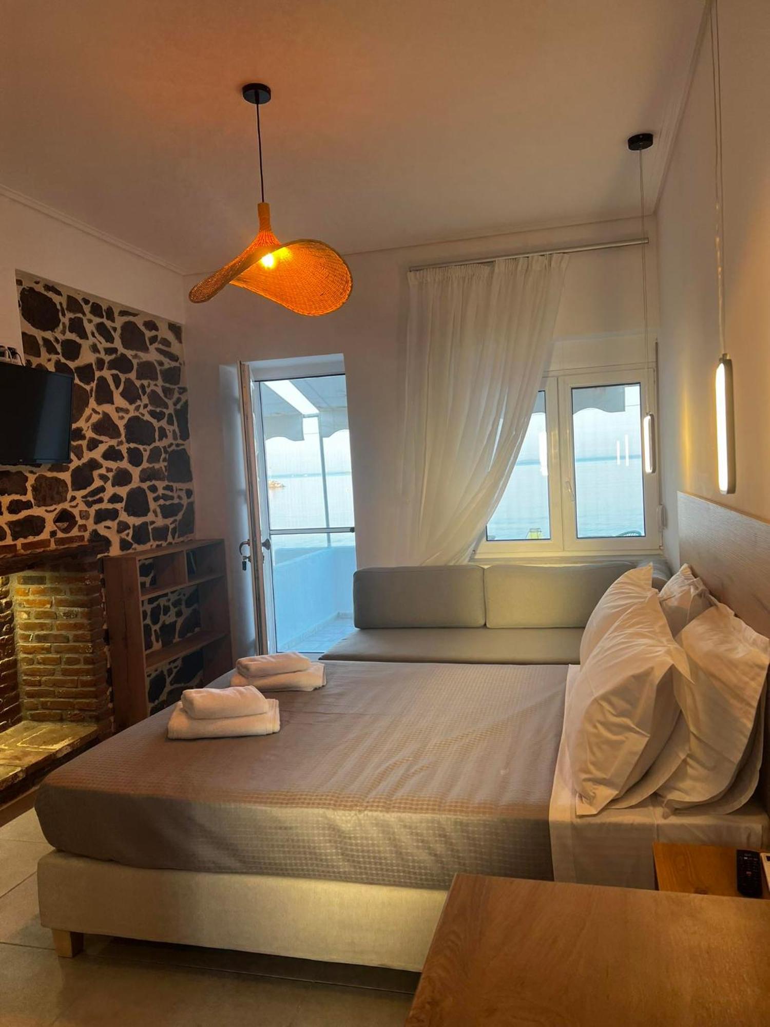 Limani Kapis Eleni B&B מראה חיצוני תמונה