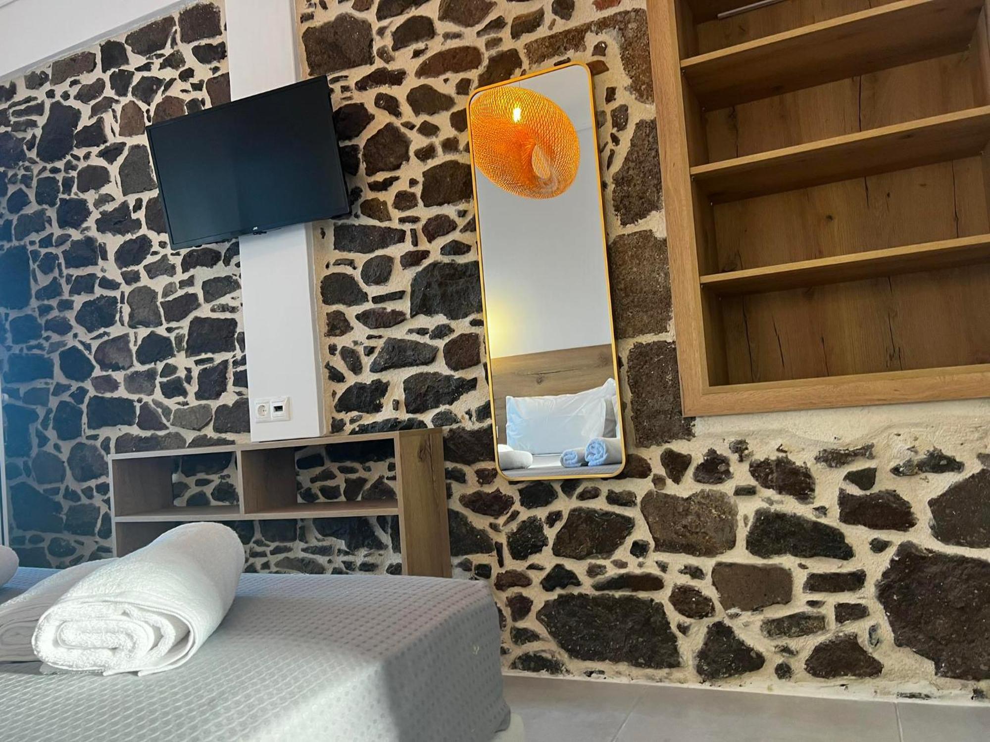 Limani Kapis Eleni B&B מראה חיצוני תמונה