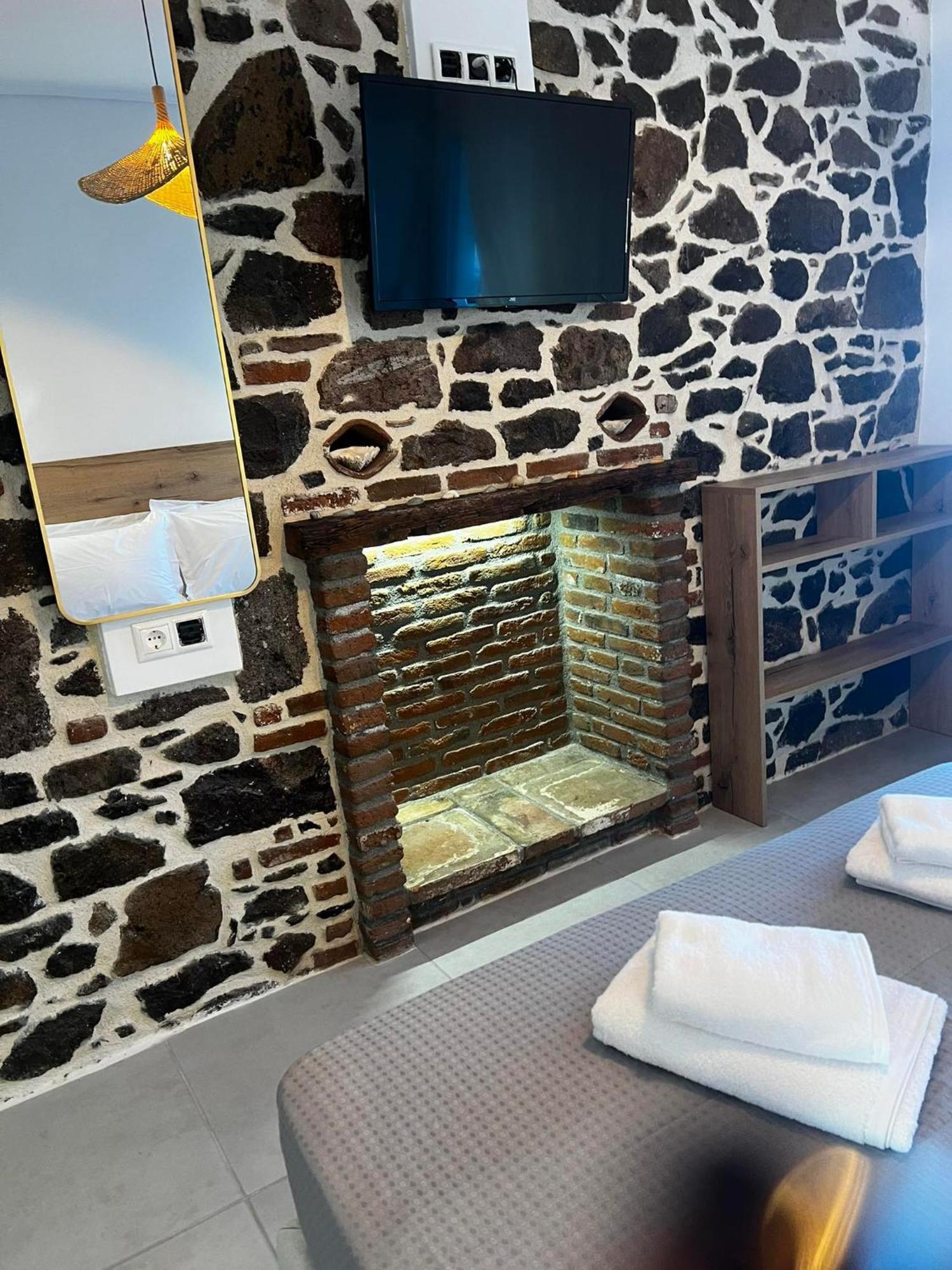 Limani Kapis Eleni B&B מראה חיצוני תמונה